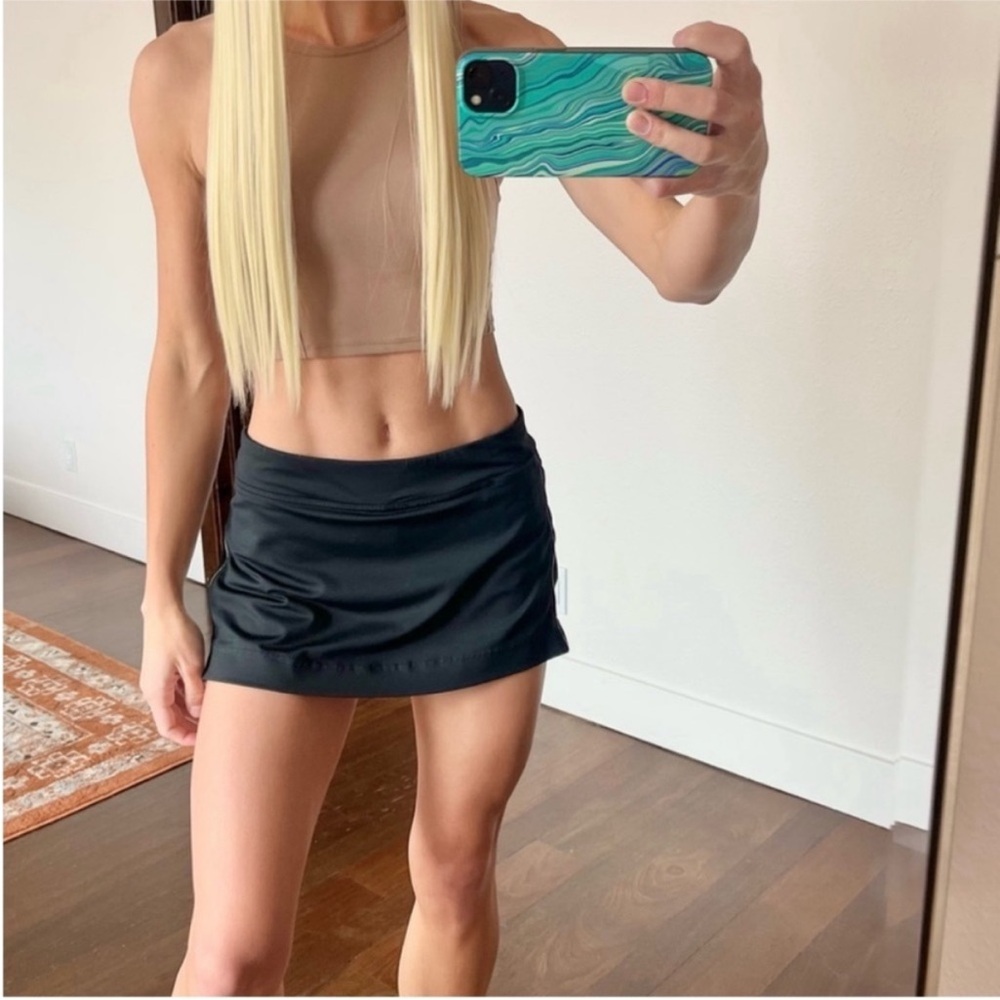 Low rise athletic skirt - Picture 4 of 6